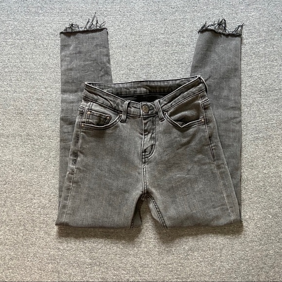 Acne Studios gray cropped/fray hem skinny jeans - Picture 6 of 10